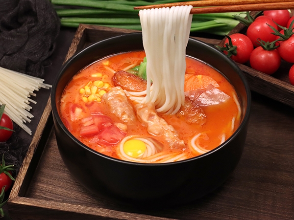 濟寧康德食品”生產(chǎn)車間是無菌化車間，整個生產(chǎn)和檢驗都嚴格執(zhí)行《國家食品安全法》，從而保證了產(chǎn)品質量安全、穩(wěn)定、可靠產(chǎn)品咨詢熱線：0537-3630366